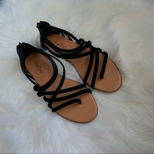 NWOT Me Too Braided strap sandals Size 8.5